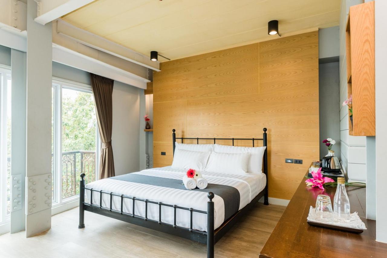 Dang Derm In The Park Khaosan Hotel Bangkok Phòng bức ảnh