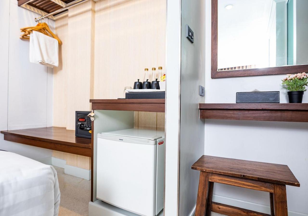 Dang Derm In The Park Khaosan Hotel Bangkok Ngoại thất bức ảnh